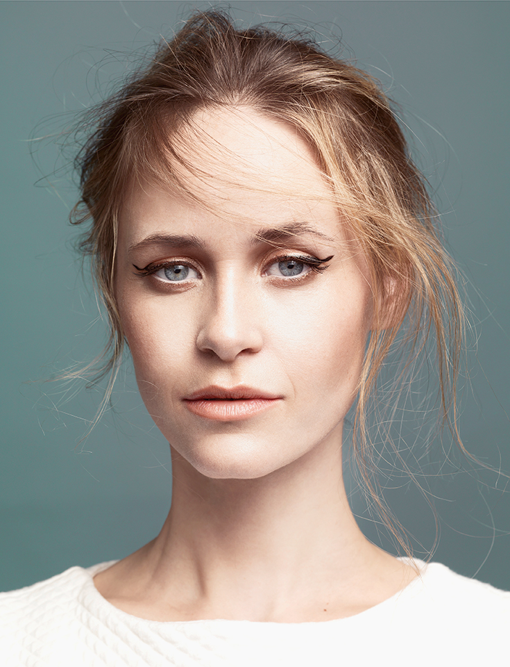 Peppermynta-Inez-Björg-David-Und-Gretel-Naturkosmetik-Look-2016-Black-Line