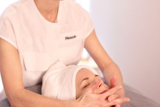 Naturkosmetik. natürliche Kosmetik und Natural Beauty: The Organic Pharmacy – Interview mit Kosmetikerin Maria Ovie - in Kosmetikstudio Ovieschön Hamburg