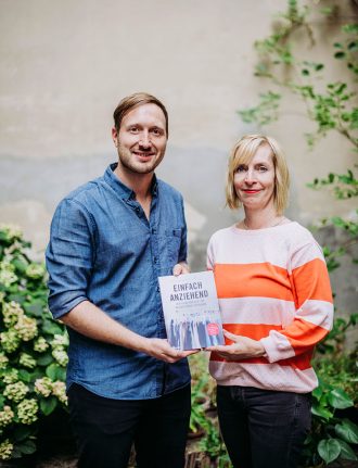 Fair-Fashion-Buch-Einfach-Anziehend-Cover-Kirsten-Brodde-Alf-Tobias-Zahn-Verlosung-Gewinnspiel