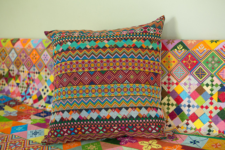 Sabbara – Fairtrade Accessoires von geflüchteten syrischen Frauen: Taschen, Clutch, Kissen und Schal