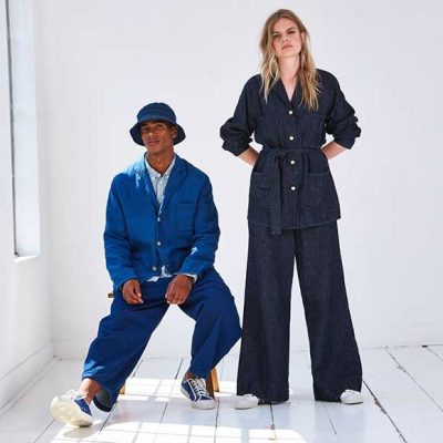 Peppermynta Brandfinder: Kings of Indigo. Das Fair Fashion Label bietet nachhaltige Denims und Eco Jeans an. Es führt faire Mode Kollektionen, die weit über die klassische Jeans hinausreichen.