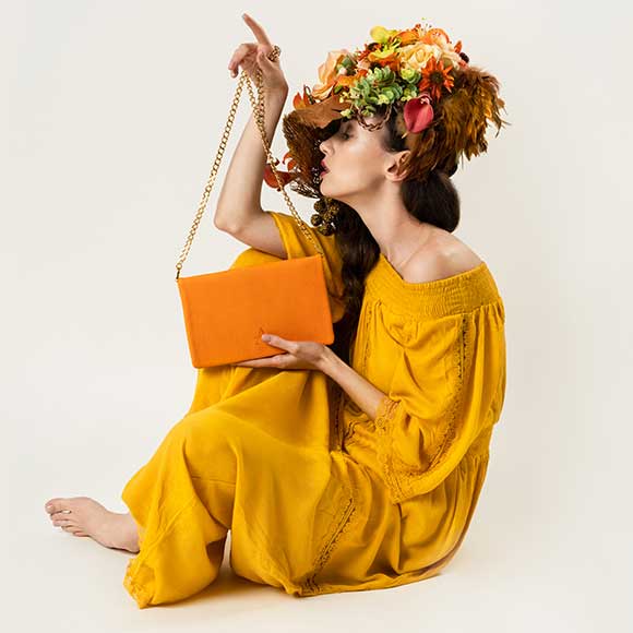 Peppermynta Brandfinder: Alexandra Svendsen. Exklusive Lederwaren und Accessoires, Eco Taschen handgefertigt, vegetabil gegerbt und ökologisch nachhaltig produziert