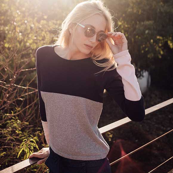 Peppermynta Brandfinder: recolution. Das Fair-Fashion Label produziert coole, vegane Streetwear aus nachhaltigen Materialien. Das Label ist GOTS und Fairtrade zertifiziert: Sweatshirts & Hoodies, Zipper, Longsleeves, Shorts & Hosen, Unterwäsche