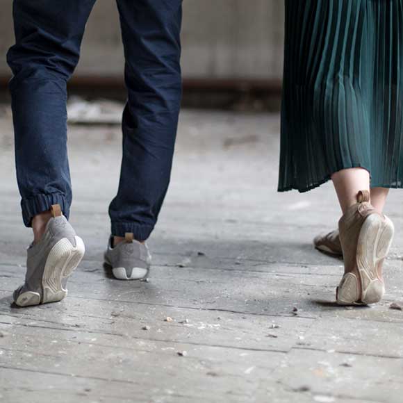 Peppermynta Brandfinder: Wildling Shoes. Barfuß Schuhe für Frauen, Männer und Kinder.