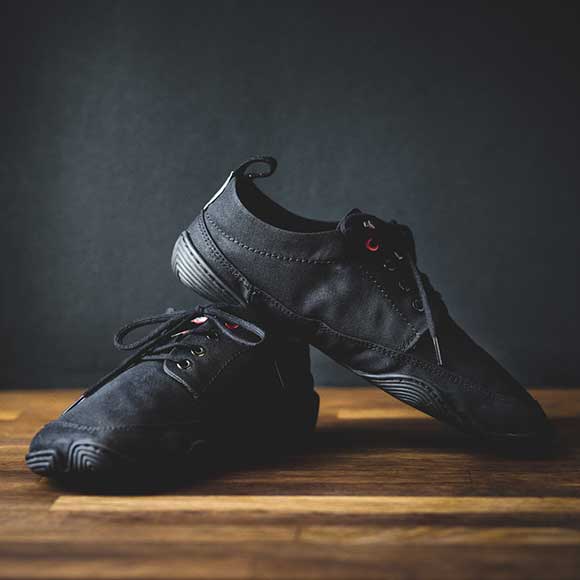 Peppermynta Brandfinder: Wildling Shoes. Barfuß Schuhe für Frauen, Männer und Kinder.