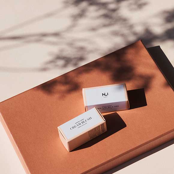 Peppermynta Brandfinder: NUI Cosmetics. Naturkosmetik Make Up aus natürlichen Inhaltsstoffen. Natürliches Make-Up: Vegan, ohne Konservierungsstoffe, 70% biologisch.