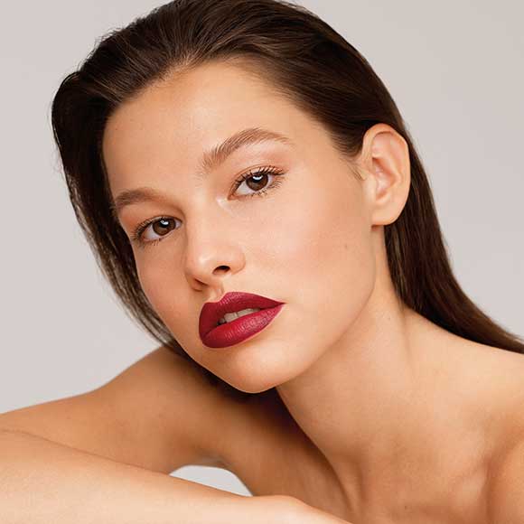 Peppermynta Brandfinder: NUI Cosmetics. Naturkosmetik Make Up aus natürlichen Inhaltsstoffen. Natürliches Make-Up: Vegan, ohne Konservierungsstoffe, 70% biologisch.