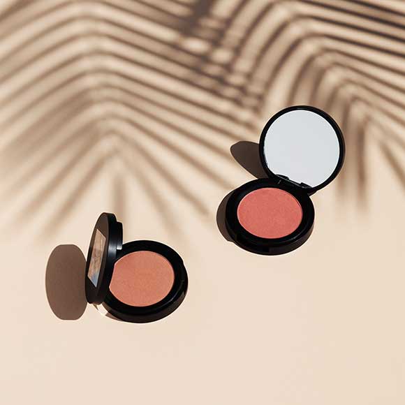 Peppermynta Brandfinder: NUI Cosmetics. Naturkosmetik Make Up aus natürlichen Inhaltsstoffen. Natürliches Make-Up: Vegan, ohne Konservierungsstoffe, 70% biologisch.