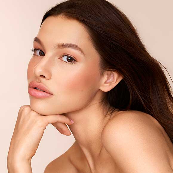 Peppermynta Brandfinder: NUI Cosmetics. Naturkosmetik Make Up aus natürlichen Inhaltsstoffen. Natürliches Make-Up: Vegan, ohne Konservierungsstoffe, 70% biologisch.