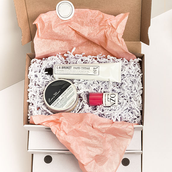 Peppermynta Brandfinder: Mangolds Online Shop. Eco Lifestyle Online Shop für handverlesene Naturkosmetik, faire Yoga Wear, Slow Food. Natürliche Haarpflege, Bio Hautpflege, Yoga Kleidung, Accessoires.