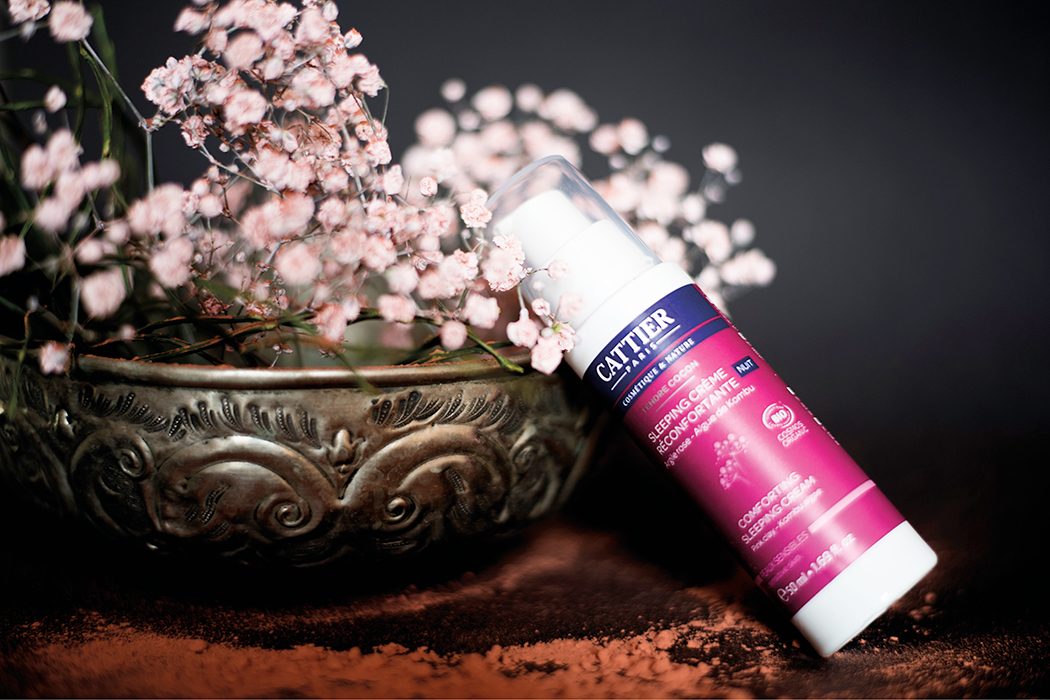 Naturkosmetik, pflanzliche Wirkstoffe, Bio-Kosmetik: Cattier Paris – Gesichtspflege für empfindliche Haut – Rosa Heilerde