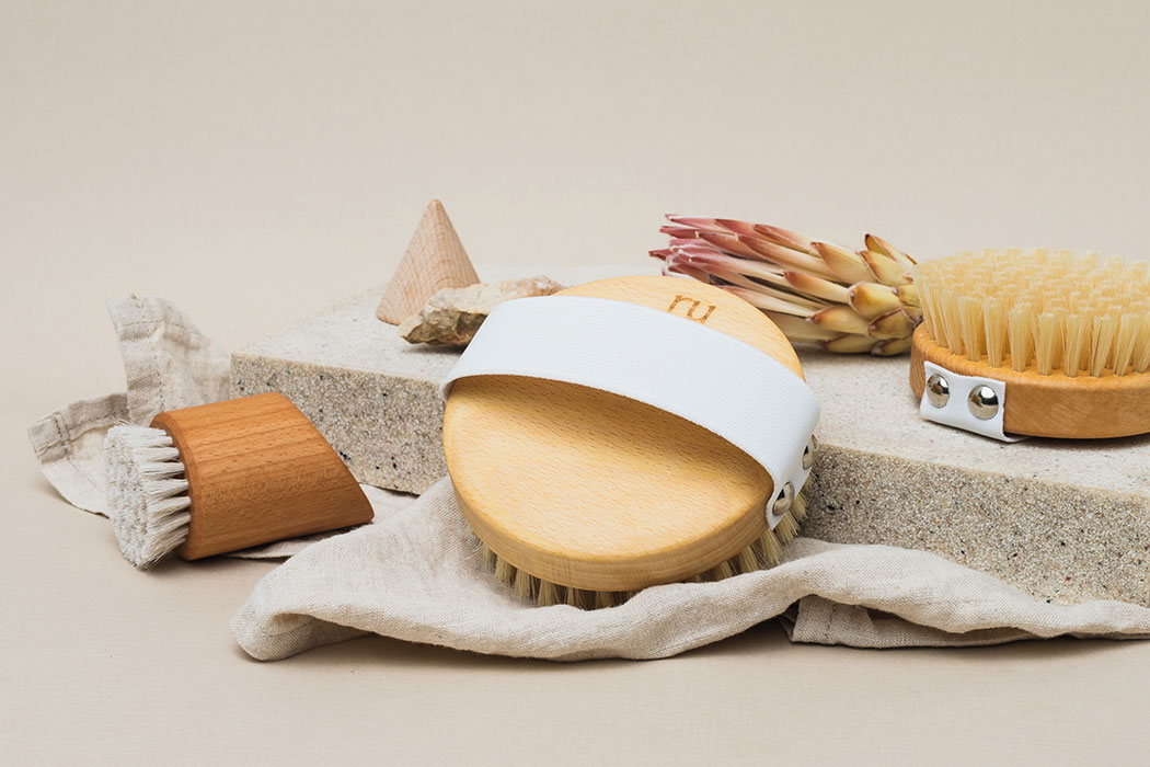 Ruhi Rituals– Nachhaltige Körperbürsten für Natural Selfcare Rituale: Trockenbürste, Gesichtsbürste, Körperbürste, Dry Brushing, Facial Brush, Ayurveda, Gharsana, Körperpeeling
