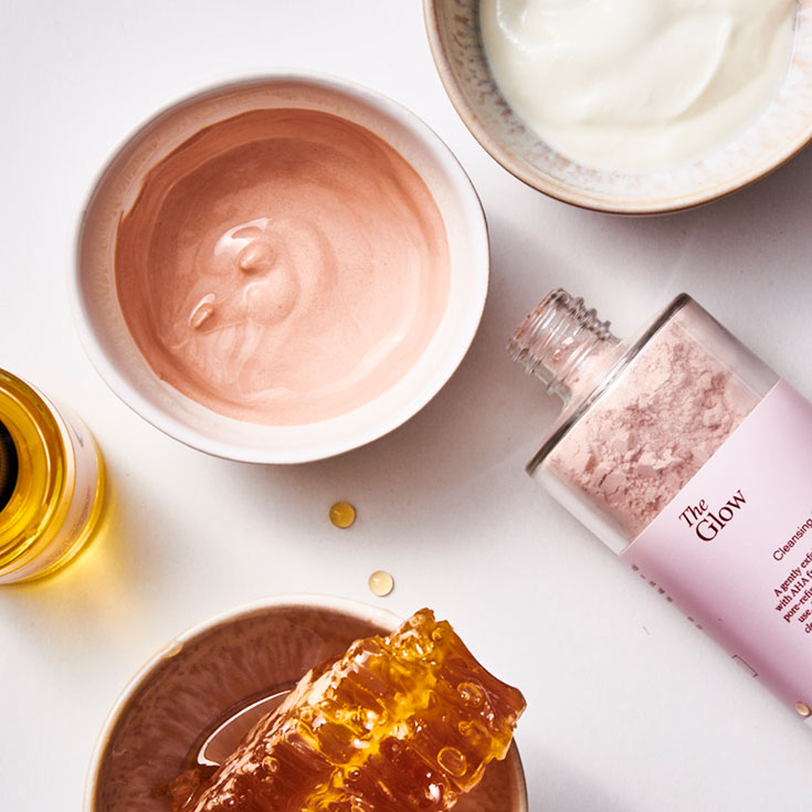 The Glow – 5 Naturkosmetik Produkte für die perfekte Pflege-Routine nach dem Baukastenprinzip. Alles ist mit allem kombinierbar. Cleansing Clay