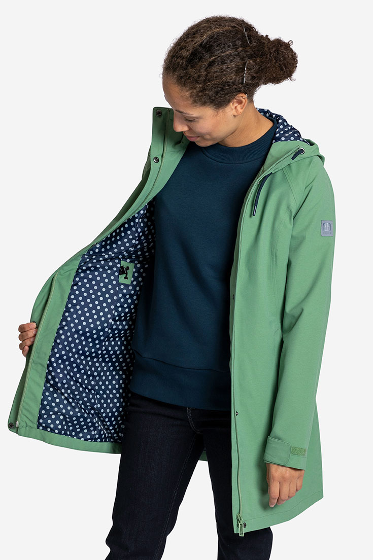 Fair Fashion Regenjacke – nachhaltige Regenmäntel für Wind und Wetter: wetterfeste Jacke, wasserdicht, winddicht, Wind & Wetter Jacke, nachhaltige Regenjacke, Fair Fashion Regenmantel. Nachhaltiger Friesennerz von Elkline