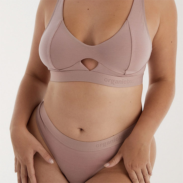 Nachhaltige Unterwäsche – Die 12 besten Eco Lingerie Labels. Vegane Unterwäsche, Dessous ohne Schadstoffe, ökologische Wäsche ohne Giftstoffe, Fair Fashion Underwear aus Biobaumwolle, Tencel, Modal, recycelte Spitze: Organic Basics