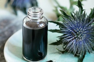 Buch Easy Glow – DIY Naturkosmetik einfach selbst machen mit nur 3 Zutaten: Black Oil Cleanser mit Aktivkohle, Gesichtsreiniger