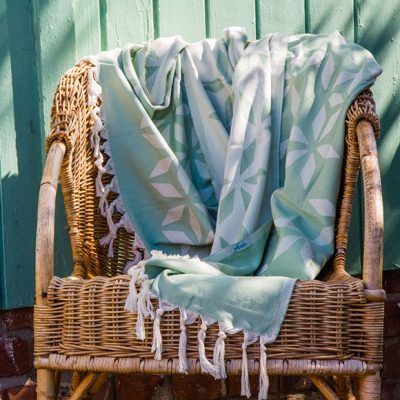 Peppermynta Brandfinder: Yolunda fertigt handgemachte Hamamtücher aus Bio-Baumwolle. Neben den multifunktionalen Tüchern findest du im Online-Shop auch weitere nachhaltige Accessoires.