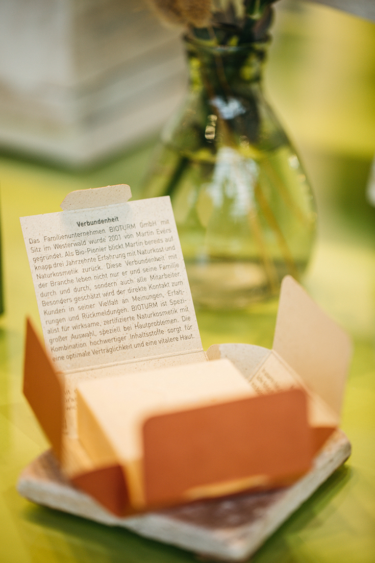 Bioturm Naturkosmetik – festes Shampoo für fettiges, strapaziertes und feines Haar, keine Haarseife, keine saure Rinse nötig