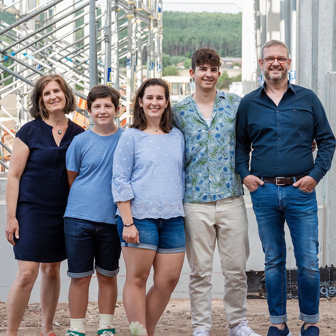 Preiswerte Naturkosmetik von Benecos: Die besonders günstige Natural Basics Linie vom familiengeführten Unternehmen Cosmondial. Regionale Biokosmetik Made in Germany